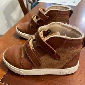 Boys UGG Rennin high top size 12. Velcro works well.